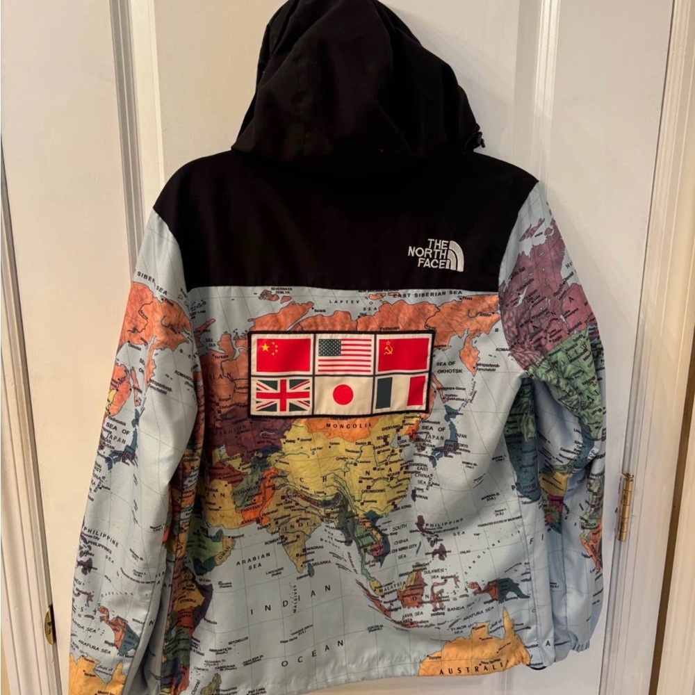 The North Face Multicolor World Map Jacket - image 3